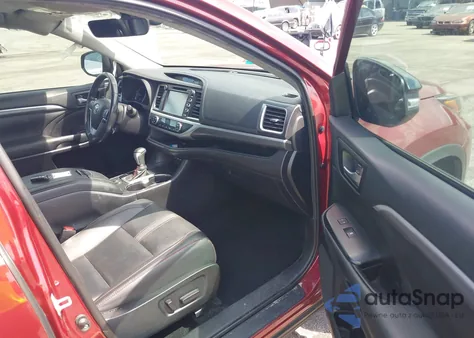 2019 Toyota Highlander Se z USA, uszkodzony, nr VIN 5TDKZRFH2KS314944